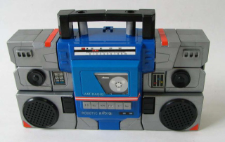 Illustration for article titled These Transformers Might be Fake, But They're Still So Cool